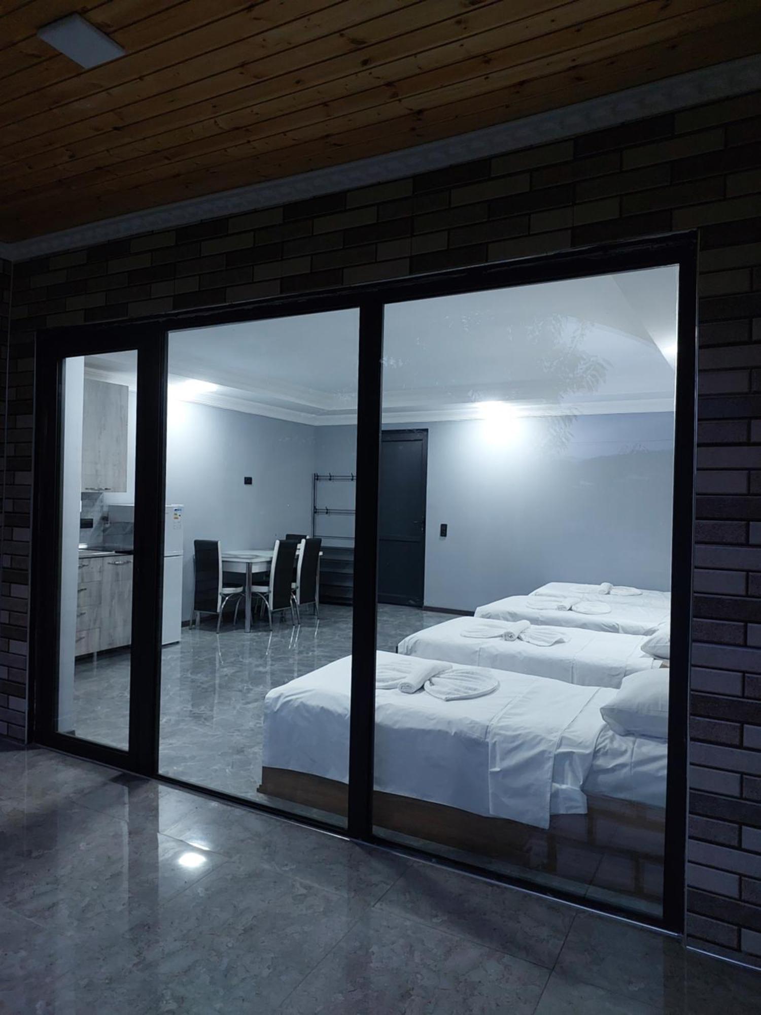 Apartment Beso คูทายสิ ภายนอก รูปภาพ